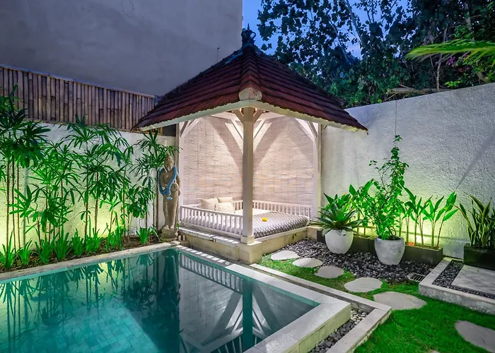 Mara Villa *