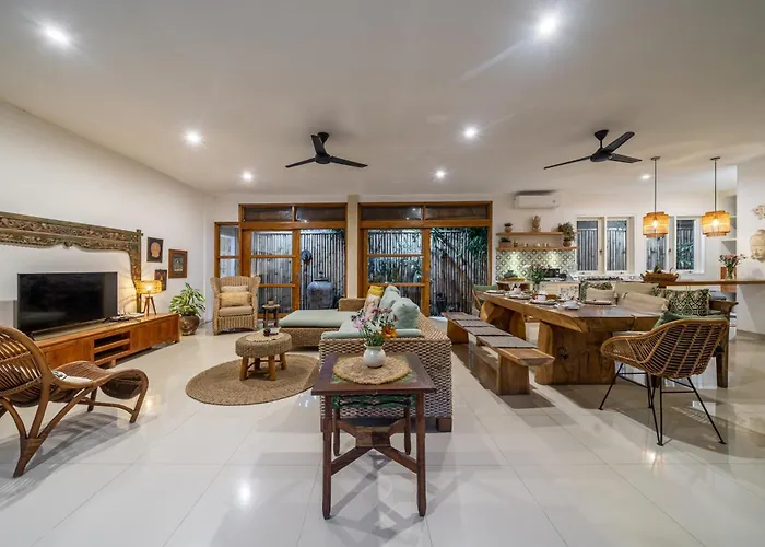 Mara Villa