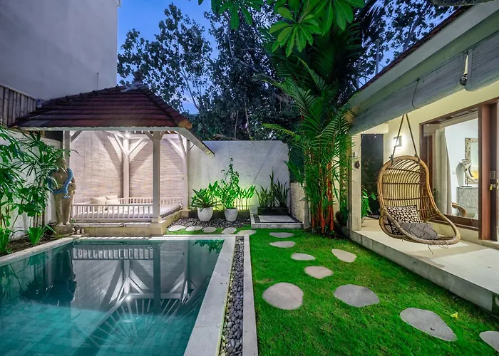 Mara Villa *