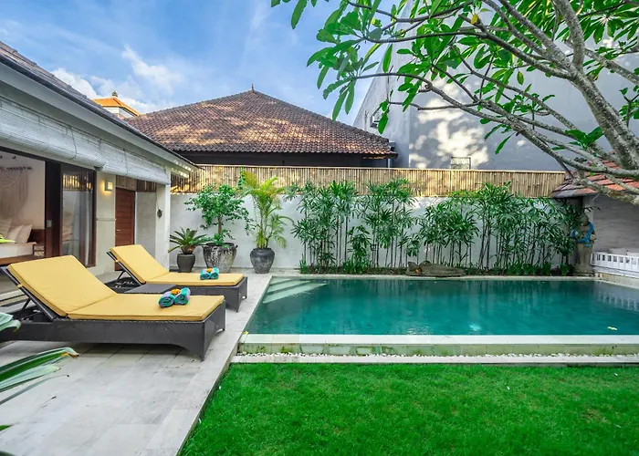 Mara Villa *